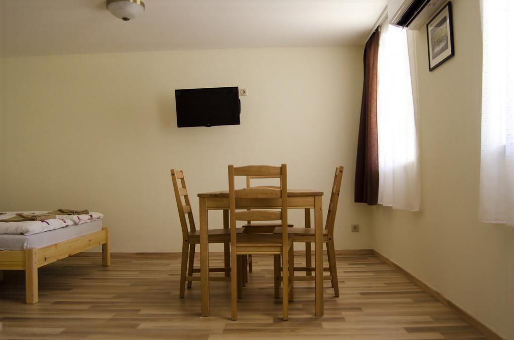 Csongradi Vendegvaro Apartmanok, Szarka Haz מראה חיצוני תמונה