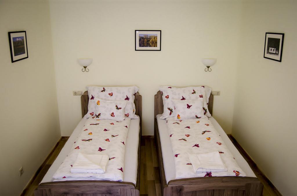 Csongradi Vendegvaro Apartmanok, Szarka Haz מראה חיצוני תמונה