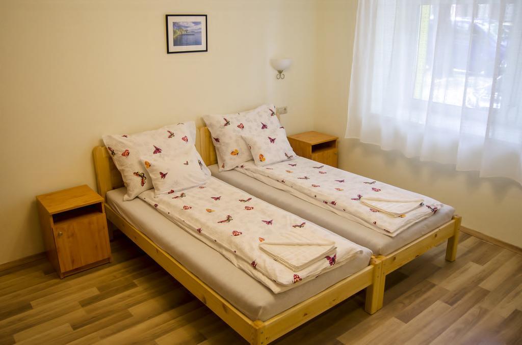 Csongradi Vendegvaro Apartmanok, Szarka Haz מראה חיצוני תמונה