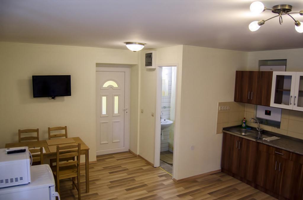 Csongradi Vendegvaro Apartmanok, Szarka Haz מראה חיצוני תמונה
