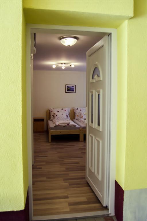 Csongradi Vendegvaro Apartmanok, Szarka Haz מראה חיצוני תמונה