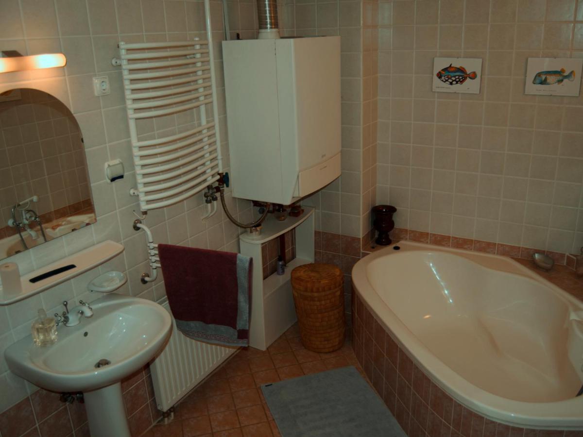 Csongradi Vendegvaro Apartmanok, Szarka Haz מראה חיצוני תמונה